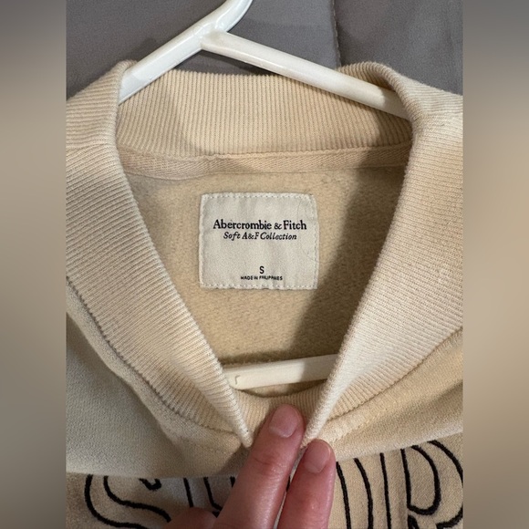Abercrombie Crewneck Sweatshirt - Picture 3 of 3
